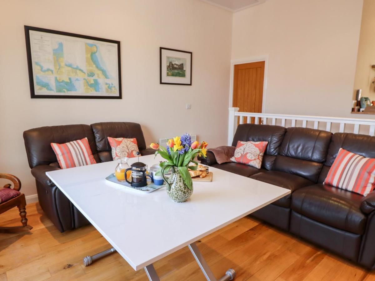 Tuksumduin Villa Whitby Bagian luar foto