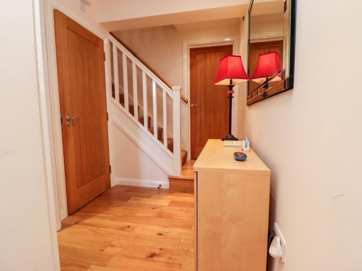 Tuksumduin Villa Whitby Bagian luar foto